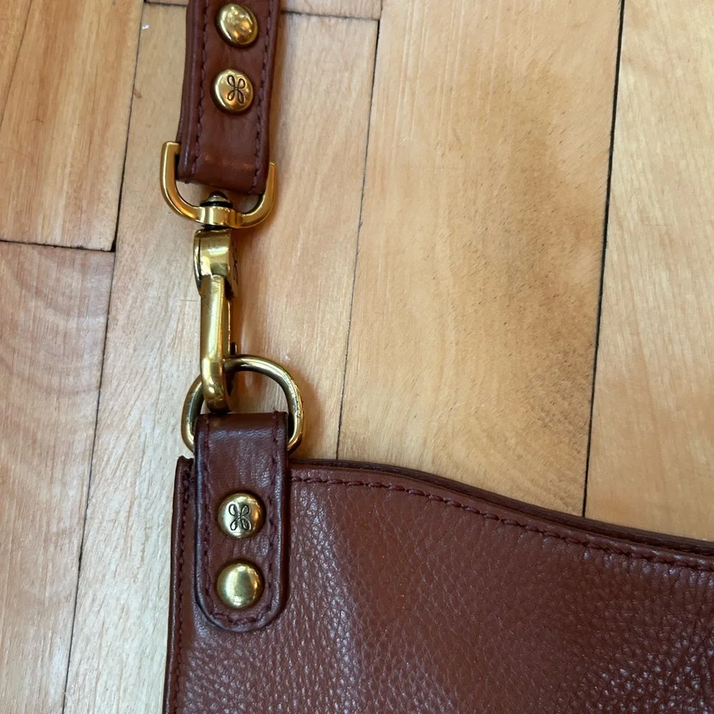 HOBO Pier shoulder bag brown mahogany leather with strap brass boho - Picture 3 of 9